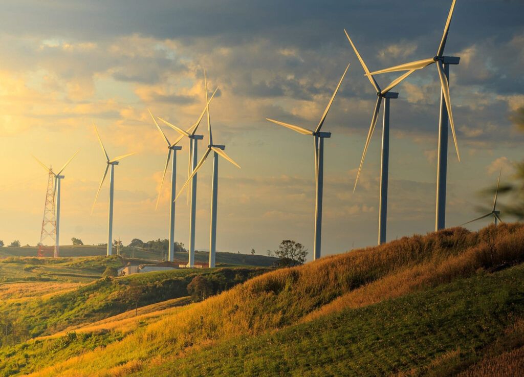 Erneuerbare Energien mit Windrädern